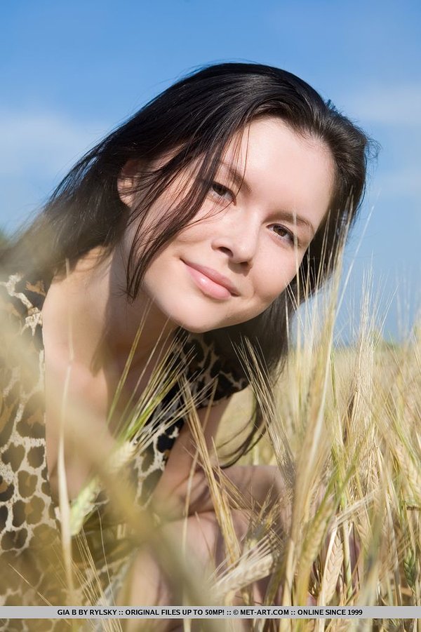 Юлия, 21